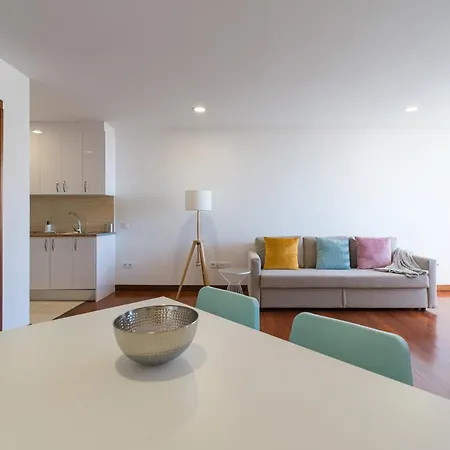 Bright Townhouse - Views - 5 Min Walk To The * Las Palmas de Gran Canaria