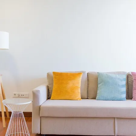 Apartament Bright Townhouse - Views - 5 Min Walk To The *